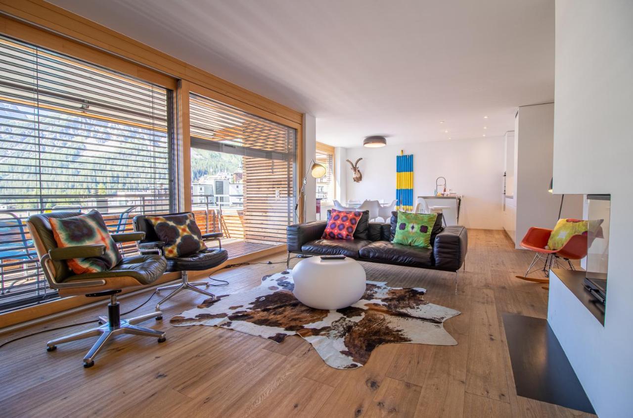 Salis 06 By