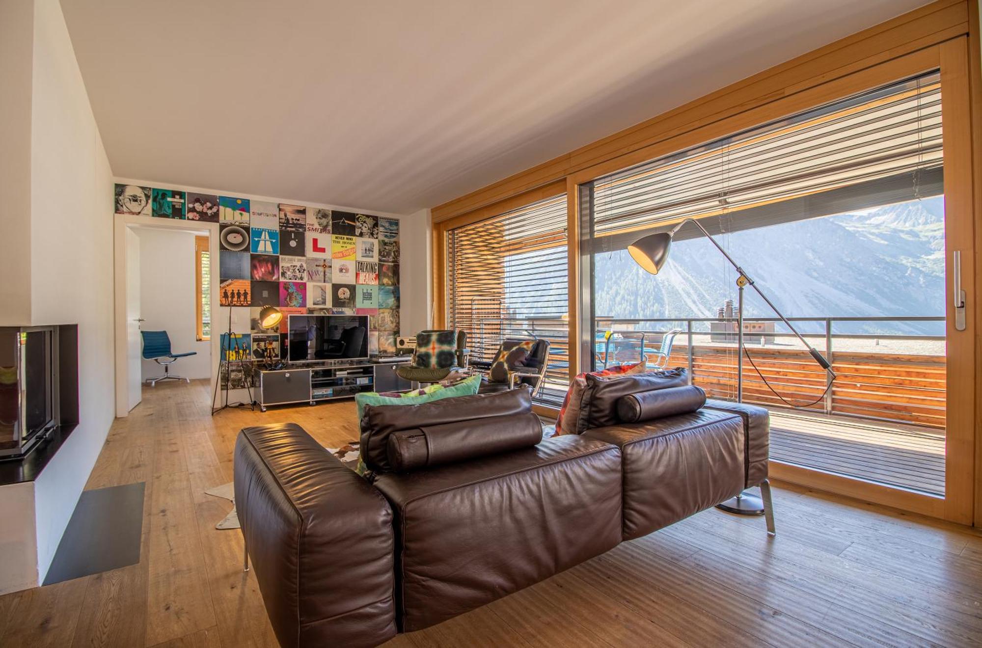 Salis 06 By * Arosa